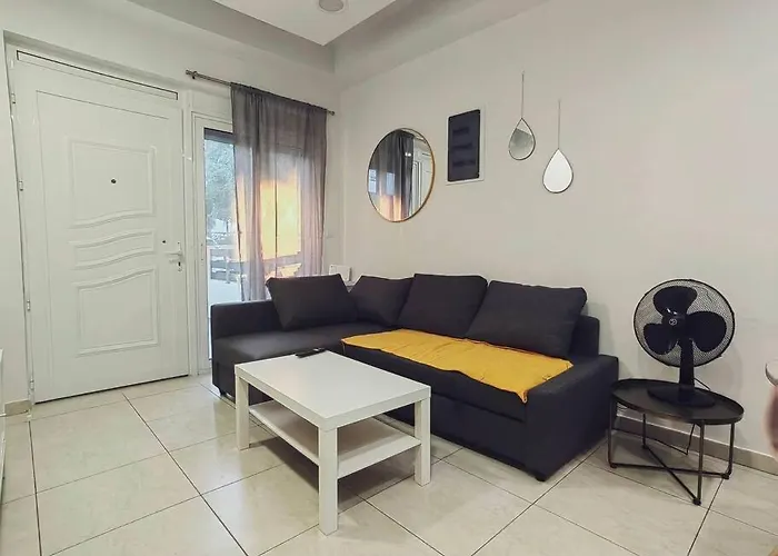 The Cozy Nest In Rhodes Town Rhodes City